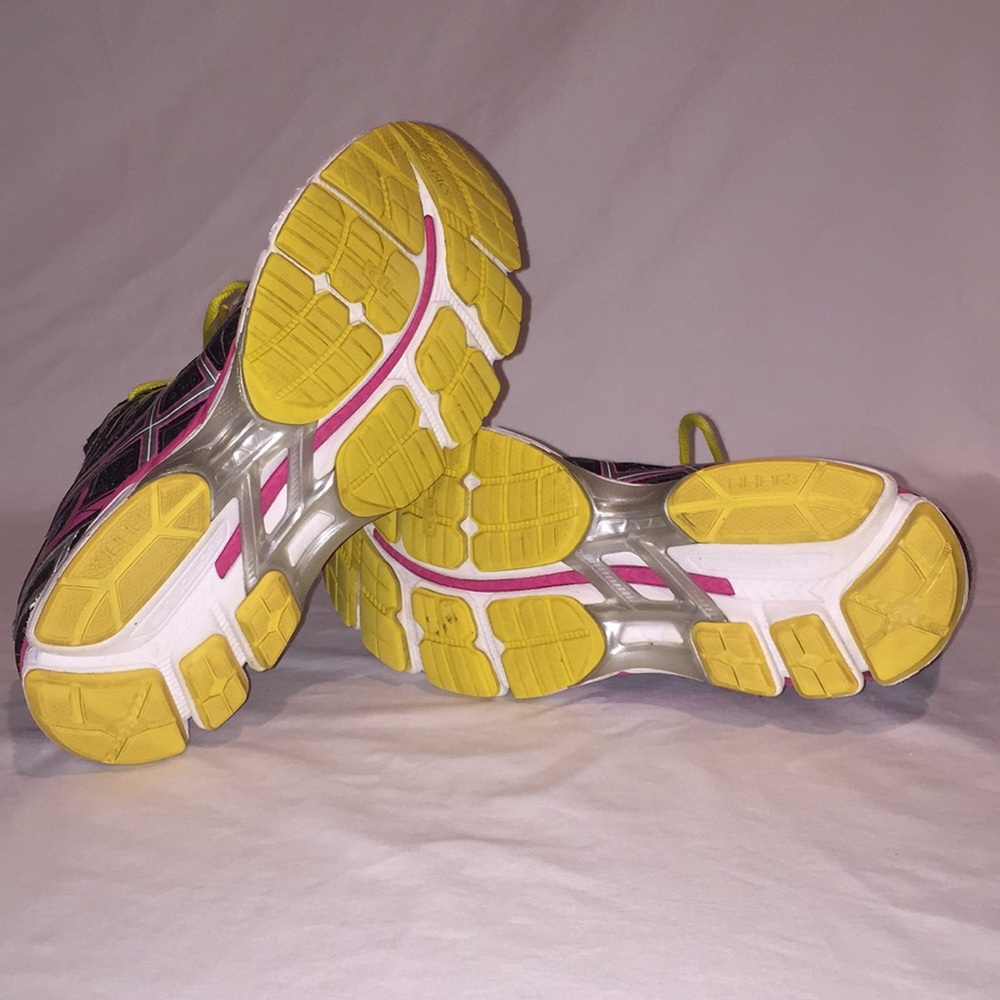 ASICS GT 2000 Running Shoes! - Picture 6 of 8